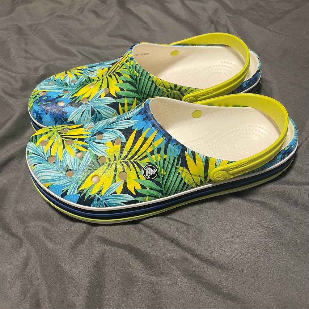 Crocs